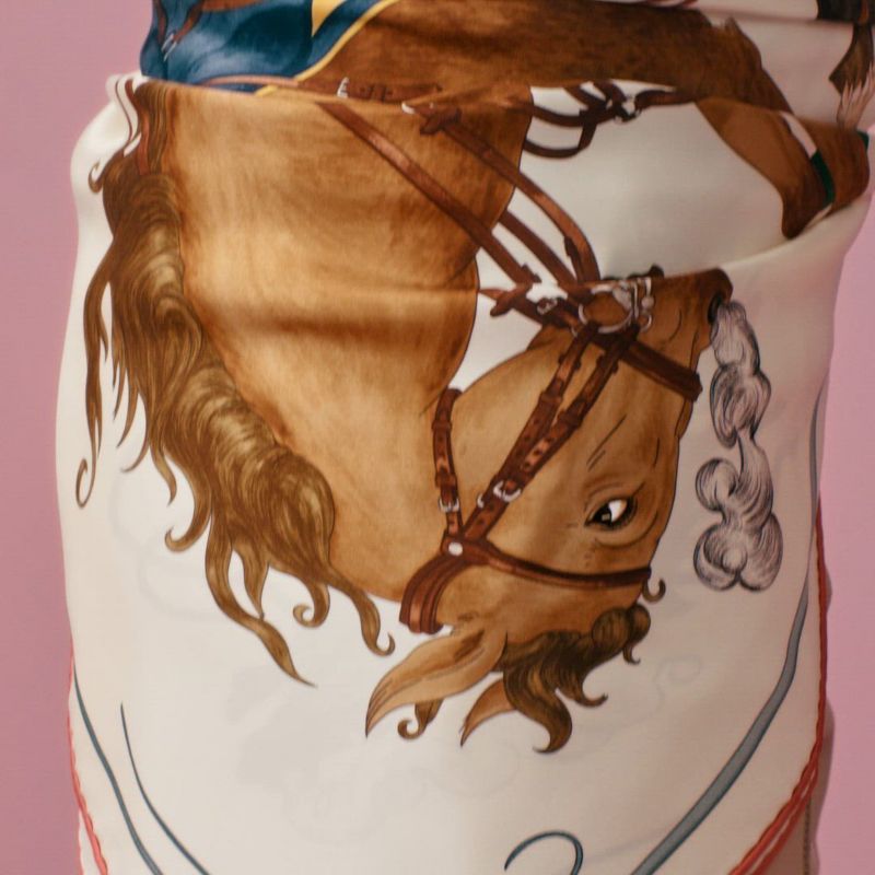 カレ 90 《グラン・ギャロップ》 | Hermès - エルメス-公式サイト